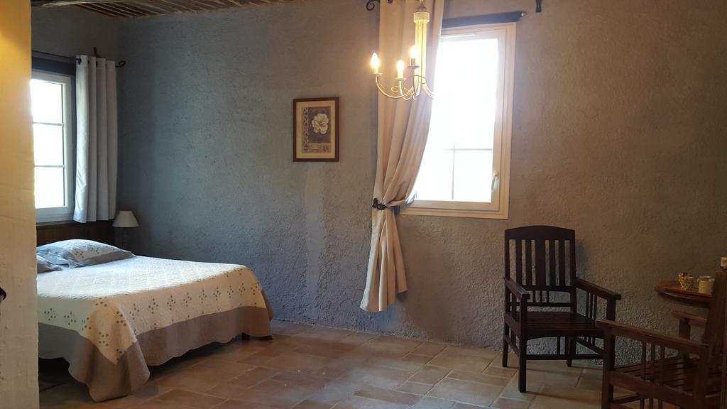 Domaine De Bertrandy Bed and Breakfast Allemagne-en-Provence Εξωτερικό φωτογραφία