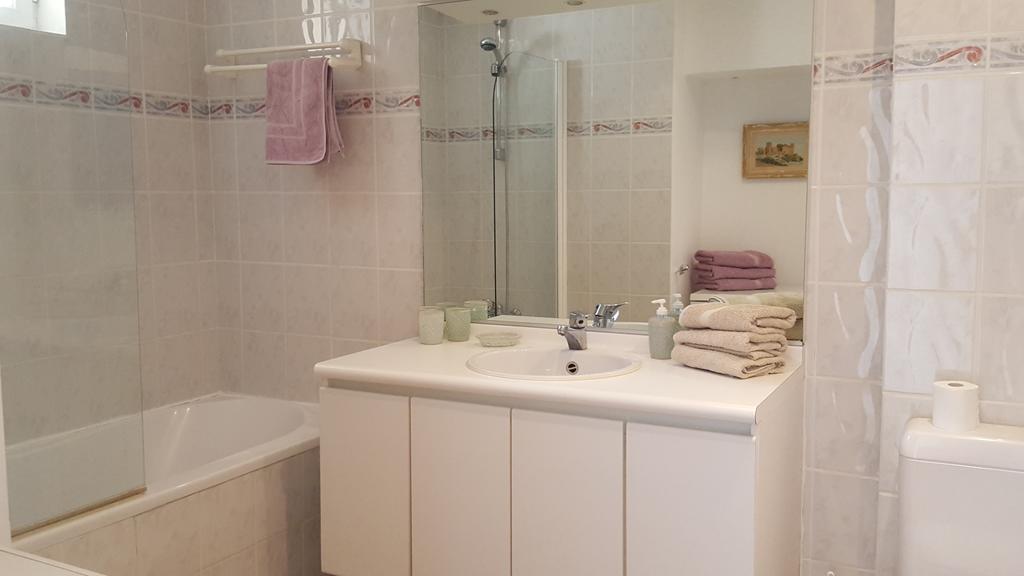 Domaine De Bertrandy Bed and Breakfast Allemagne-en-Provence Εξωτερικό φωτογραφία